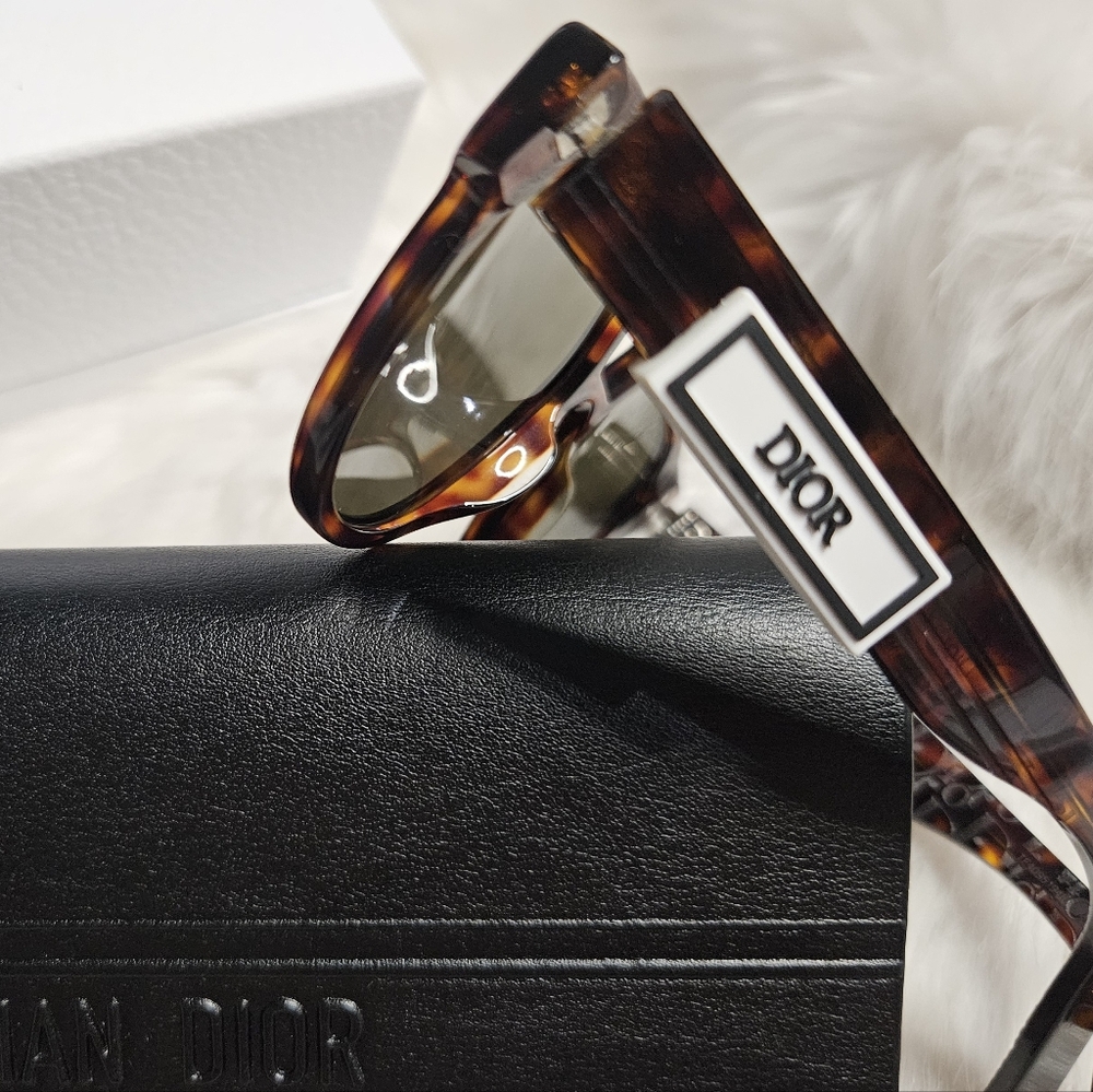 Dior Tortoise Shell Sunglasses - Picture 2 of 4